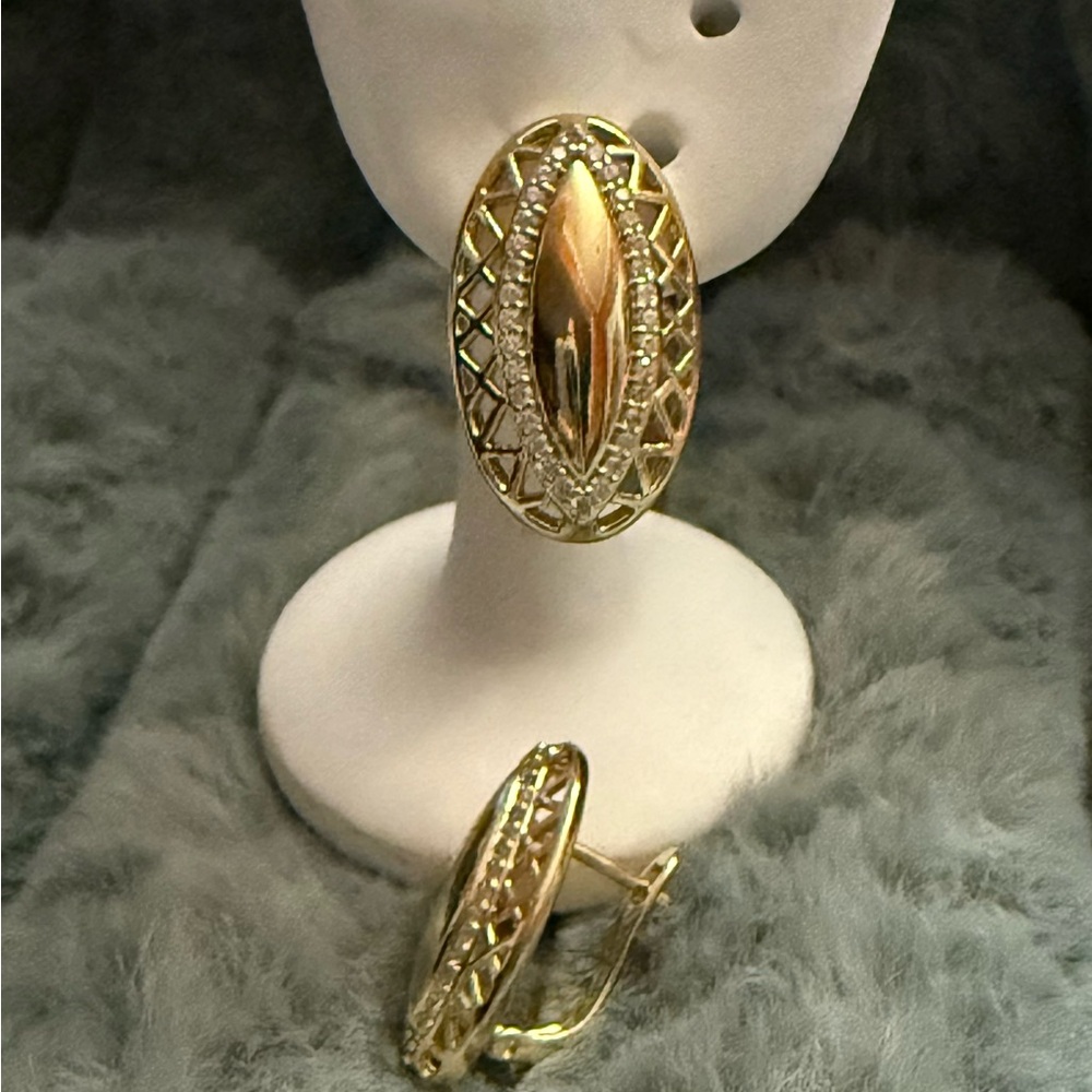 Elegant 14k Gold  plated Women's Earrings